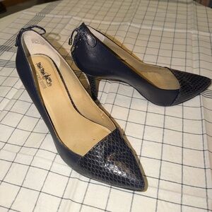Coach and Four Vintage Navy Blue Heels